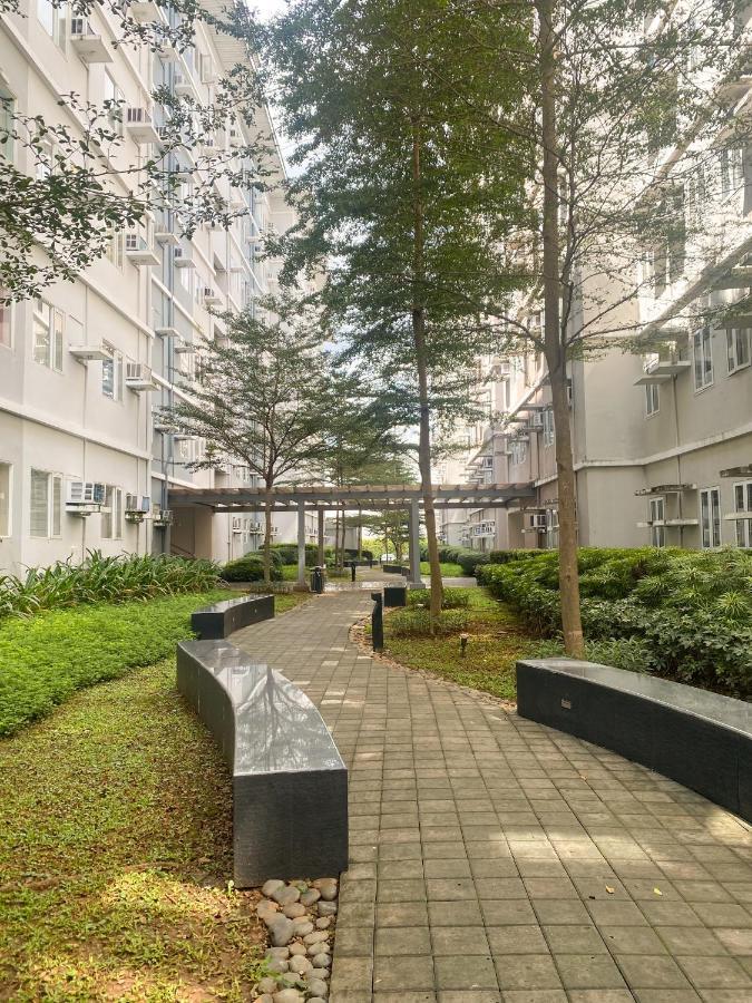 Agape Rentals In Trees Residences كالاوْكان المظهر الخارجي الصورة